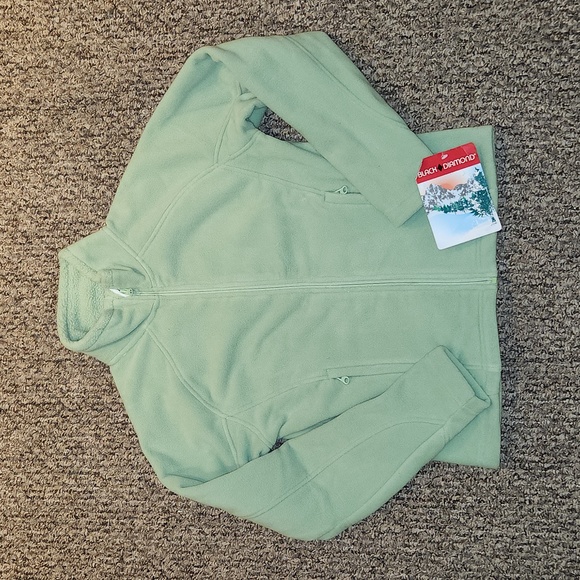 Black Diamond Tops - NWT Women's Black Diamond Fleece Jacket Size S Color Green